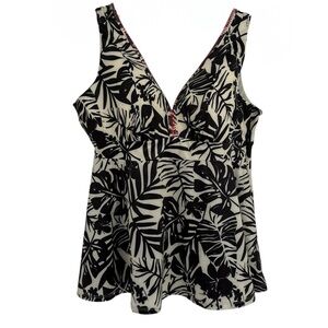 Lane Bryant Lightly Lined No Wire Tankini Swimsuit Top Size 18 black floral